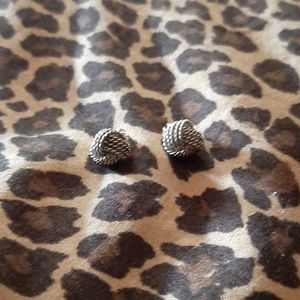 Tiffany & Co. Mesh Earrings with pouch
